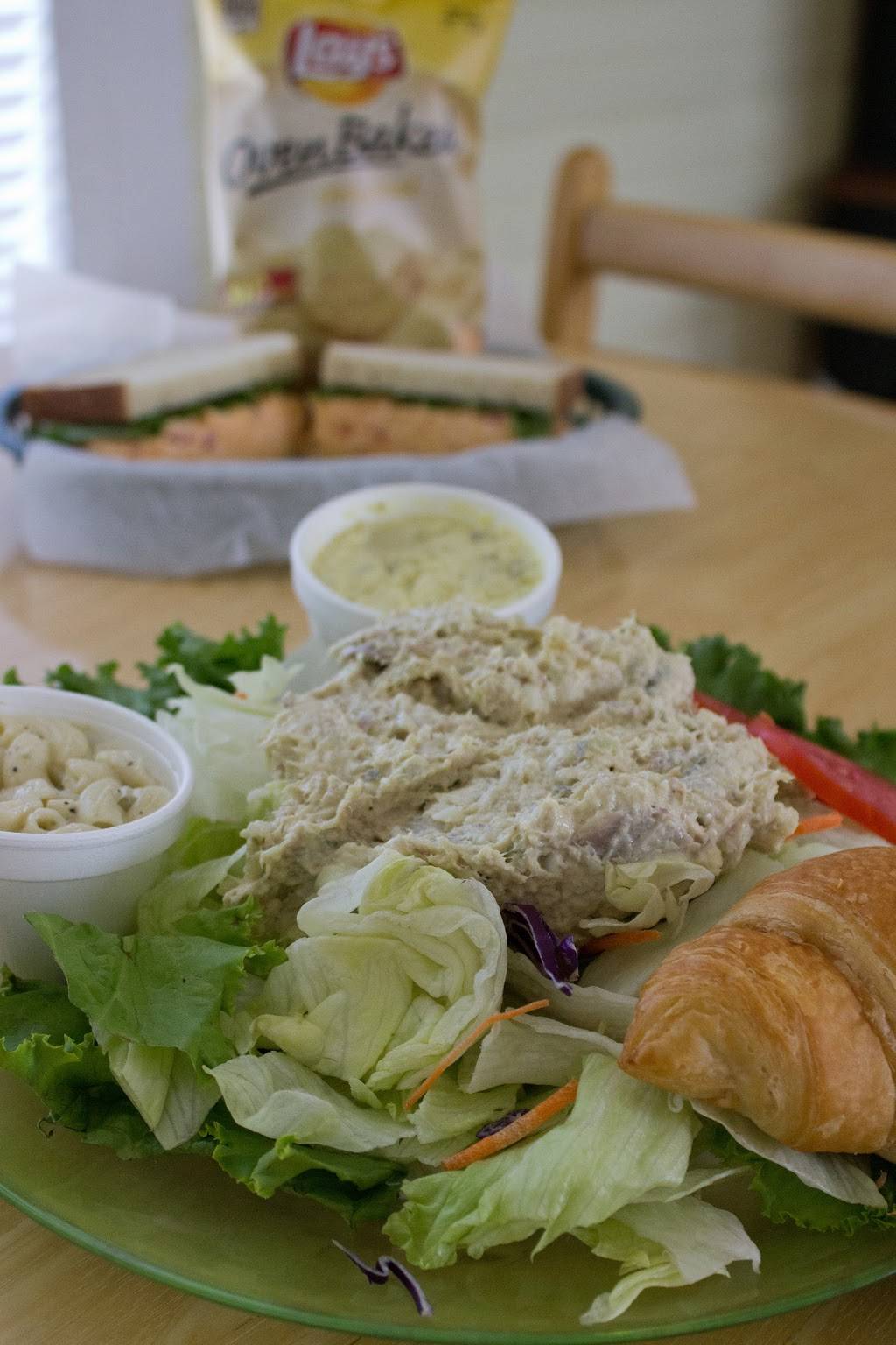 Cribbs Sandwich & Sweet Shop | meal takeaway | 108 S Church St, Lexington, SC 29072, USA | 8038086004 OR +1 803-808-6004