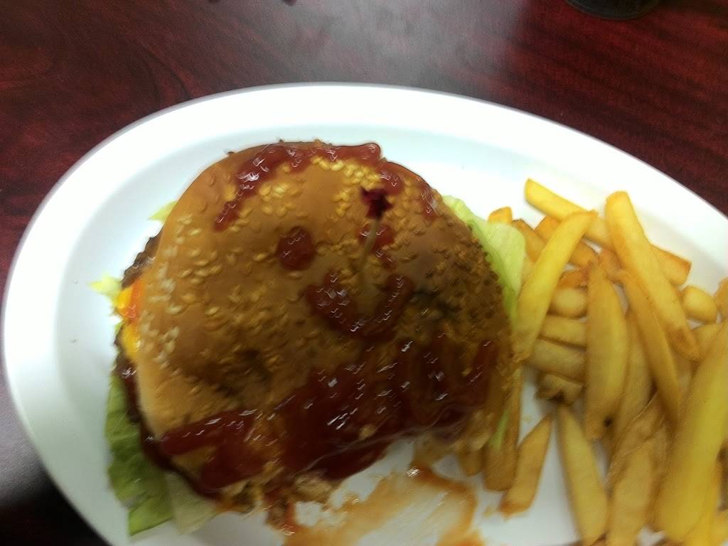 Chubbys Pizza | restaurant | 9675 NC-581, Bailey, NC 27807, USA | 2522355174 OR +1 252-235-5174