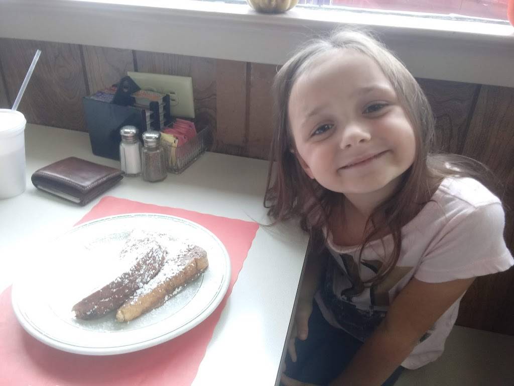 Salunga Village Restaurant | restaurant | 188 Main St, Landisville, PA 17538, USA | 7178986688 OR +1 717-898-6688