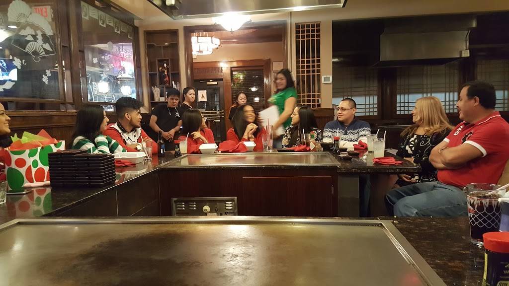 Akita Hibachi Sushi | restaurant | 416 N Hwy 67, Cedar Hill, TX 75104, USA | 9722917999 OR +1 972-291-7999