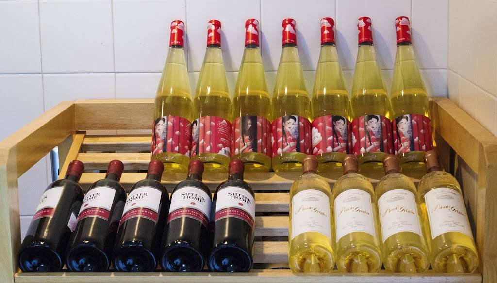 Sake House Japanese Restaurant | restaurant | 2277 SW Martin Hwy, Palm City, FL 34990, USA | 7722211966 OR +1 772-221-1966