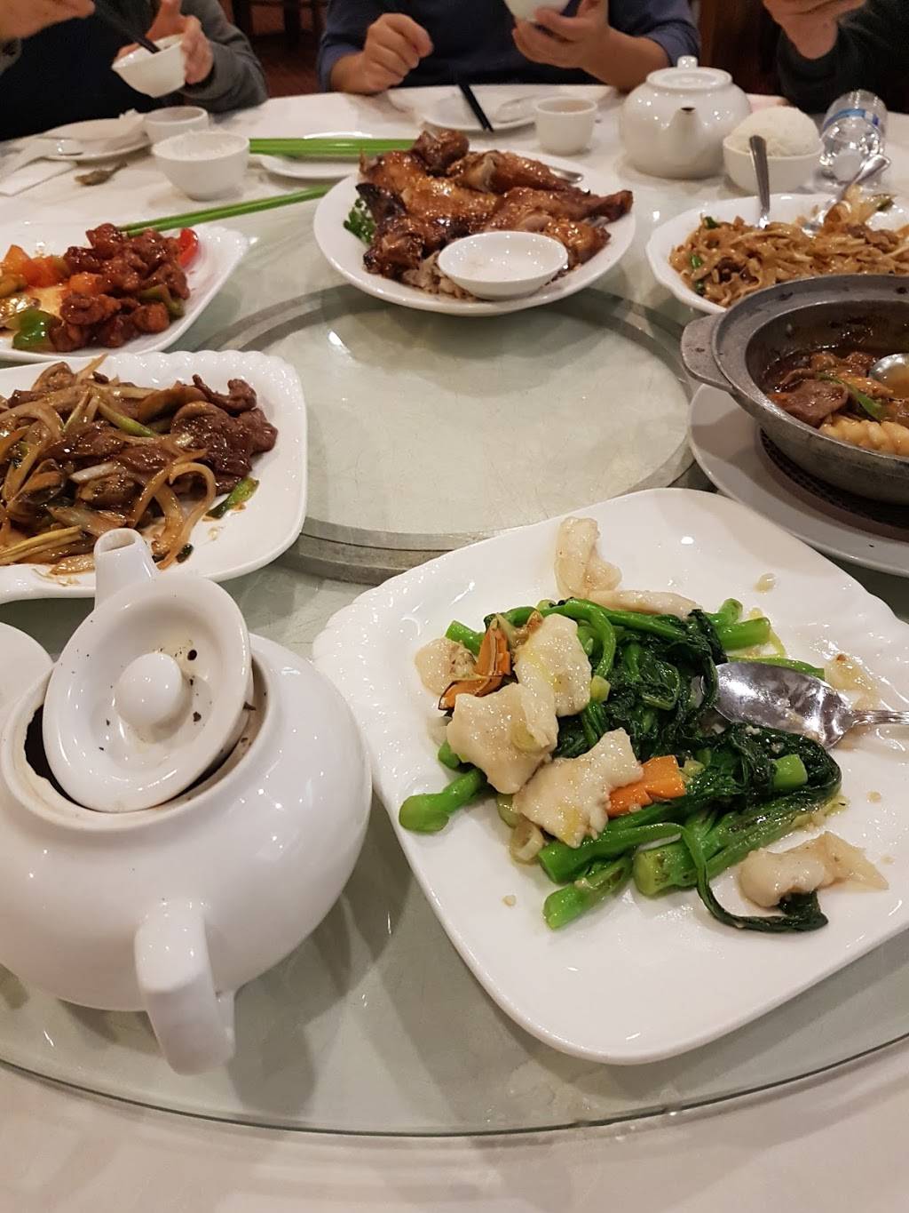 金泉酒楼Golden Fountain Restaurant | restaurant | 1250 Eglinton Ave W, Mississauga, ON L5V 1N3, Canada | 9058218688 OR +1 905-821-8688