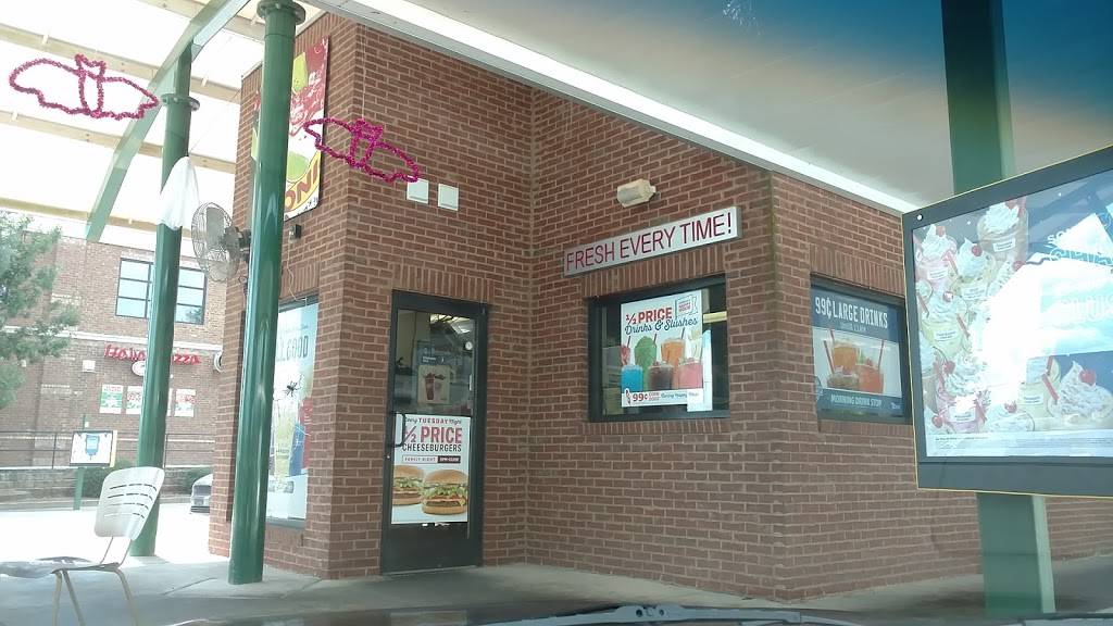 Sonic Drive-In | restaurant | 812 Dacula Rd, Dacula, GA 30019, USA | 6784426475 OR +1 678-442-6475
