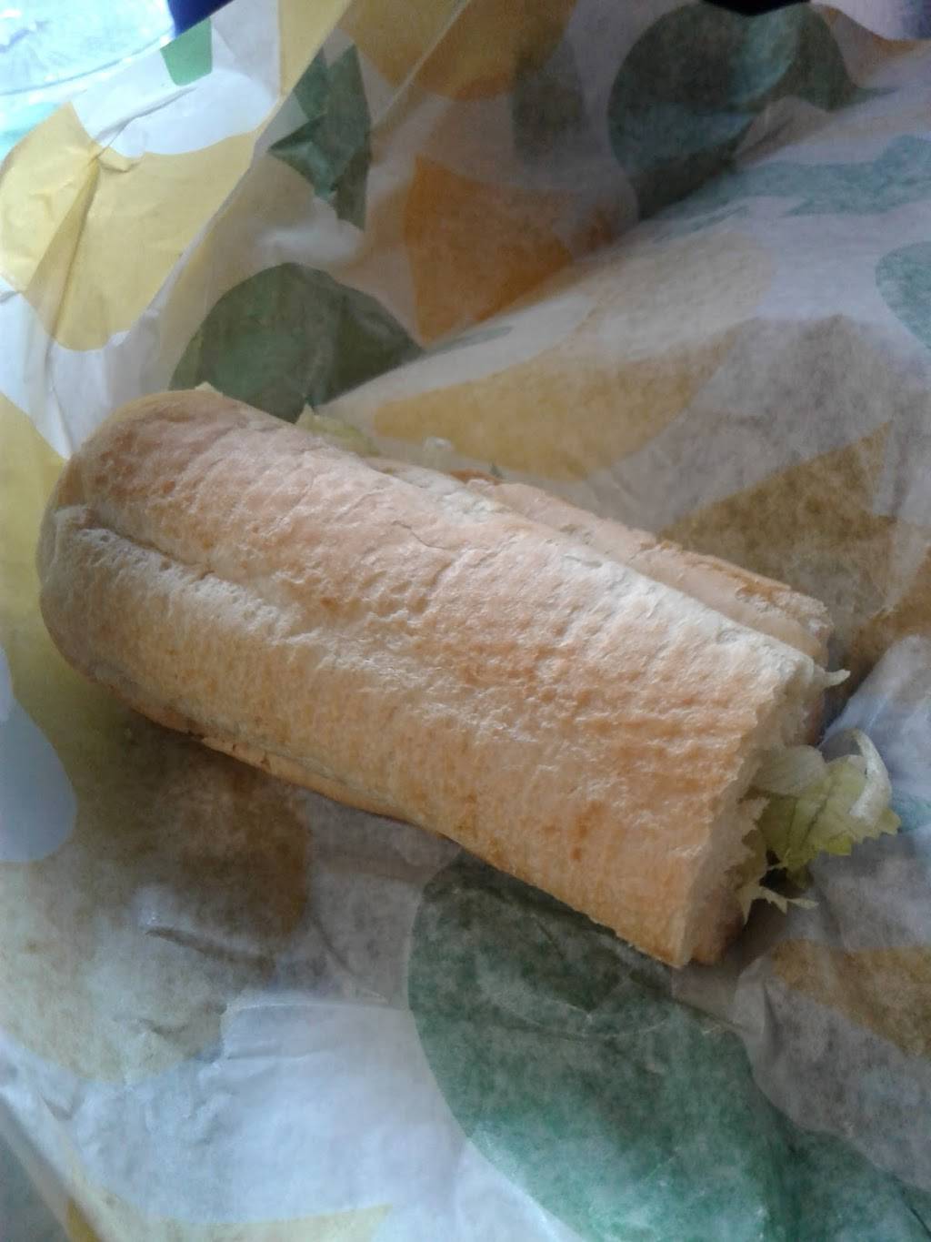 Subway Restaurants | restaurant | 1551 Ocean Ave #145, Santa Monica, CA 90401, USA | 3103939339 OR +1 310-393-9339