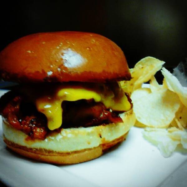 Poison Ivy Pub | restaurant | 5765 Elevator Rd, Roscoe, IL 61073, USA | 8156231480 OR +1 815-623-1480