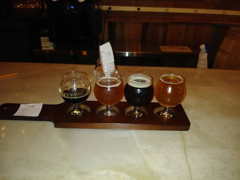 GravCap Brewing | meal takeaway | 14 N Washington St, Oxford, MI 48371, USA | 2485724522 OR +1 248-572-4522