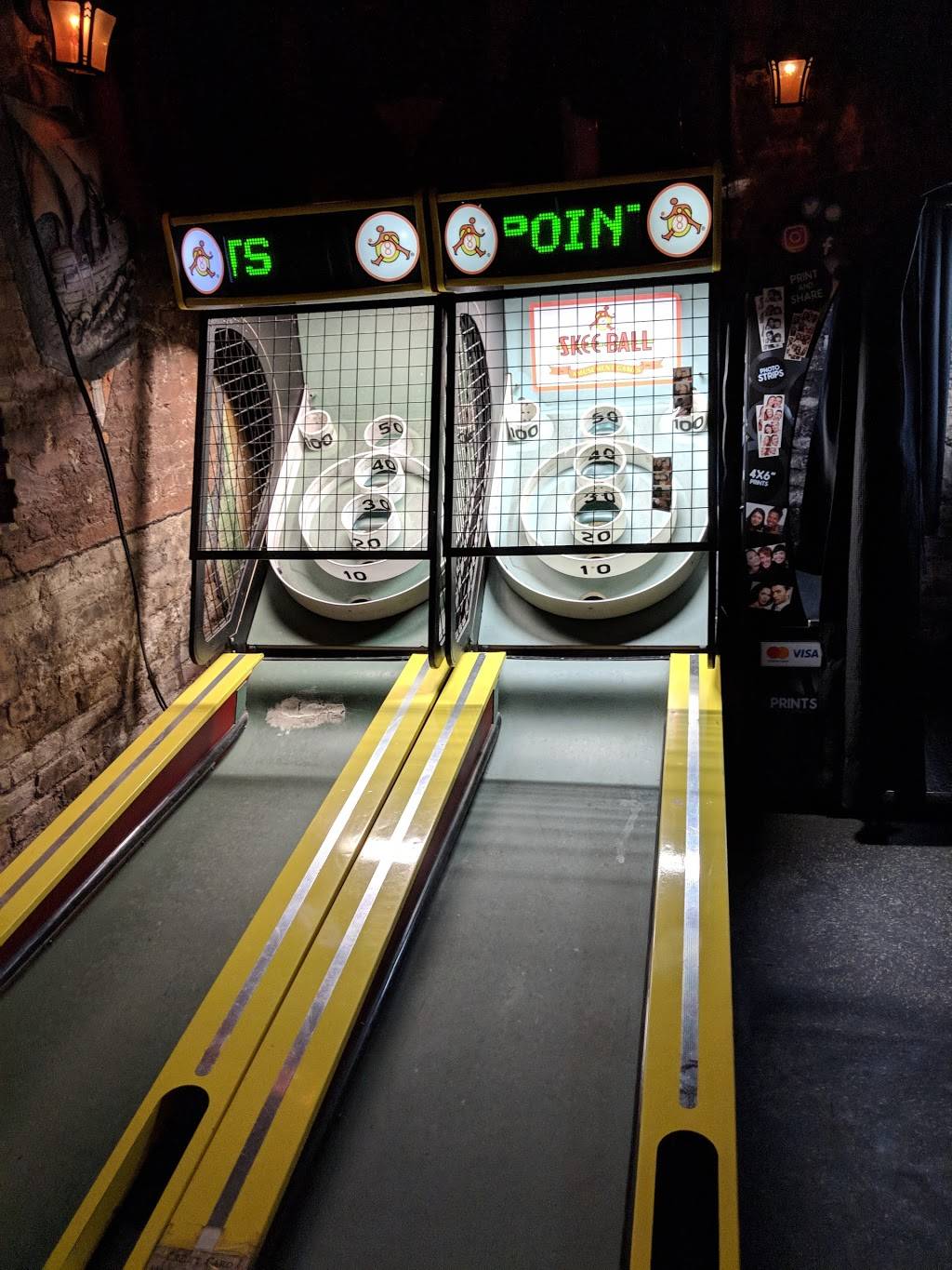 The Charleston | restaurant | 174 Bedford Ave, Brooklyn, NY 11211, USA | 7185999599 OR +1 718-599-9599