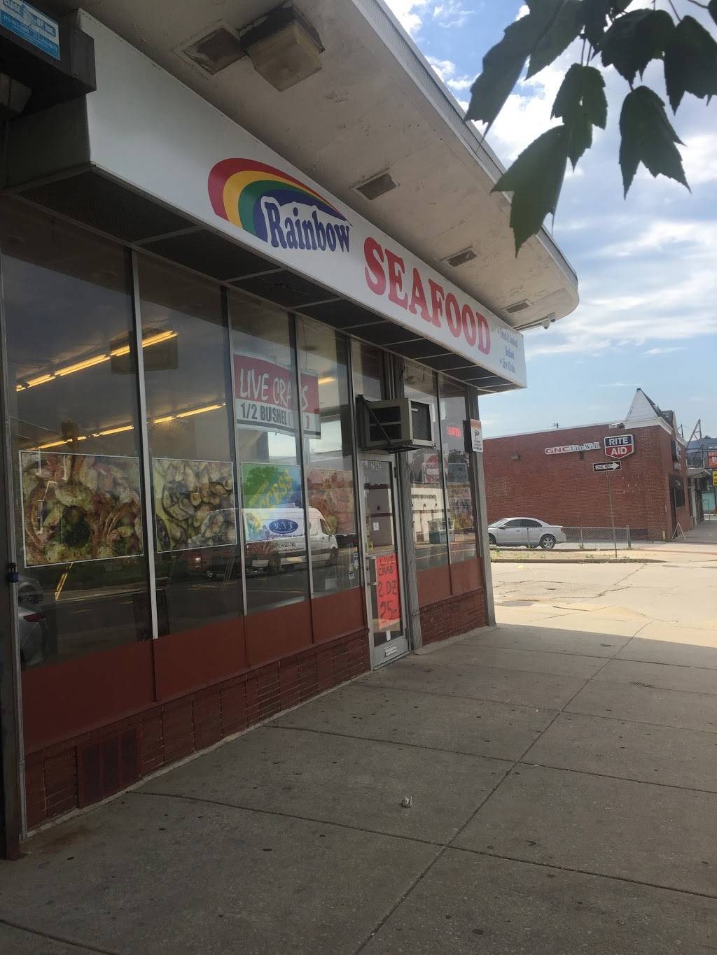 Rainbow Seafoods | restaurant | 7562 Haverford Ave, Philadelphia, PA 19151, USA | 2158772100 OR +1 215-877-2100