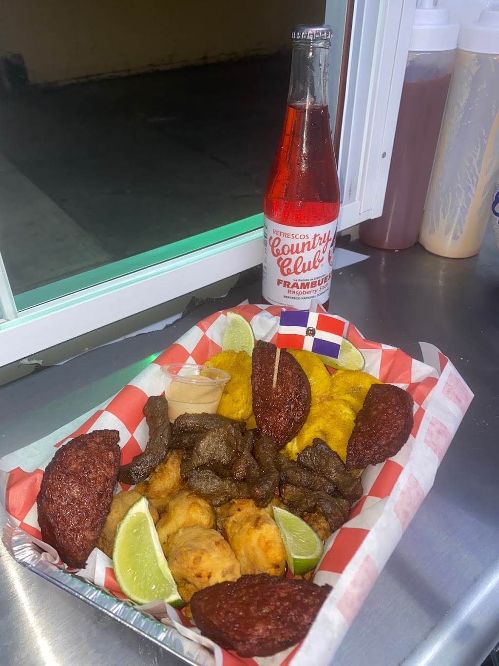 El Patio Food Truck | restaurant | 138-05 Jamaica Ave, Queens, NY 11435, USA | 3477255013 OR +1 347-725-5013