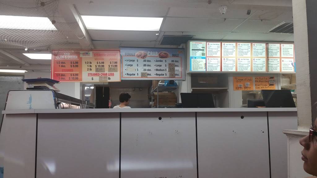 Nemo Seafood | restaurant | 6711 Marlboro Pike, Forestville, MD 20747, USA | 3015686104 OR +1 301-568-6104