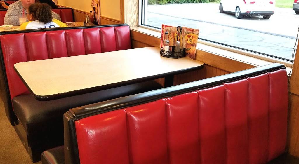 Gold Star Chili | restaurant | 1295 Rombach Ave, Wilmington, OH 45177, USA | 9373827199 OR +1 937-382-7199