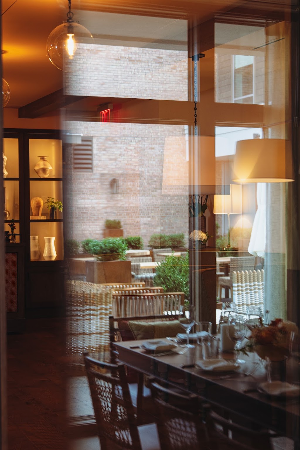 Artisan Restaurant Traverse City | restaurant | 615 E Front St, Traverse City, MI 49686, USA | 2314212150 OR +1 231-421-2150