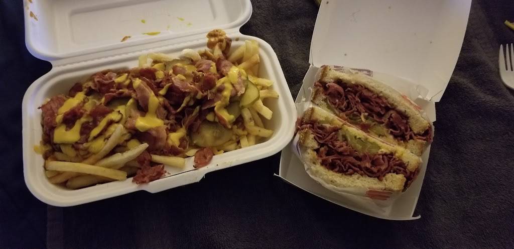 Wienerschnitzel | restaurant | 15555 Main St, Hesperia, CA 92345, USA | 7609499966 OR +1 760-949-9966