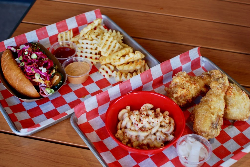 Decibel Korean Fried Chicken | restaurant | 100 E Court St B, Cincinnati, OH 45202, USA | 5132635930 OR +1 513-263-5930