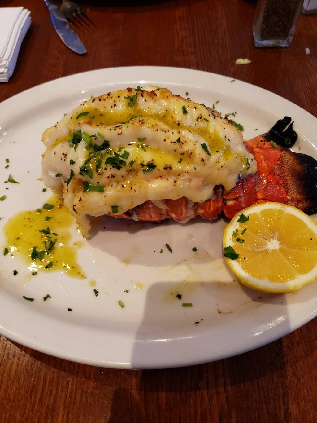 Boston Fish Market | restaurant | 412 N Milwaukee Ave, Wheeling, IL 60090, USA | 8472433700 OR +1 847-243-3700