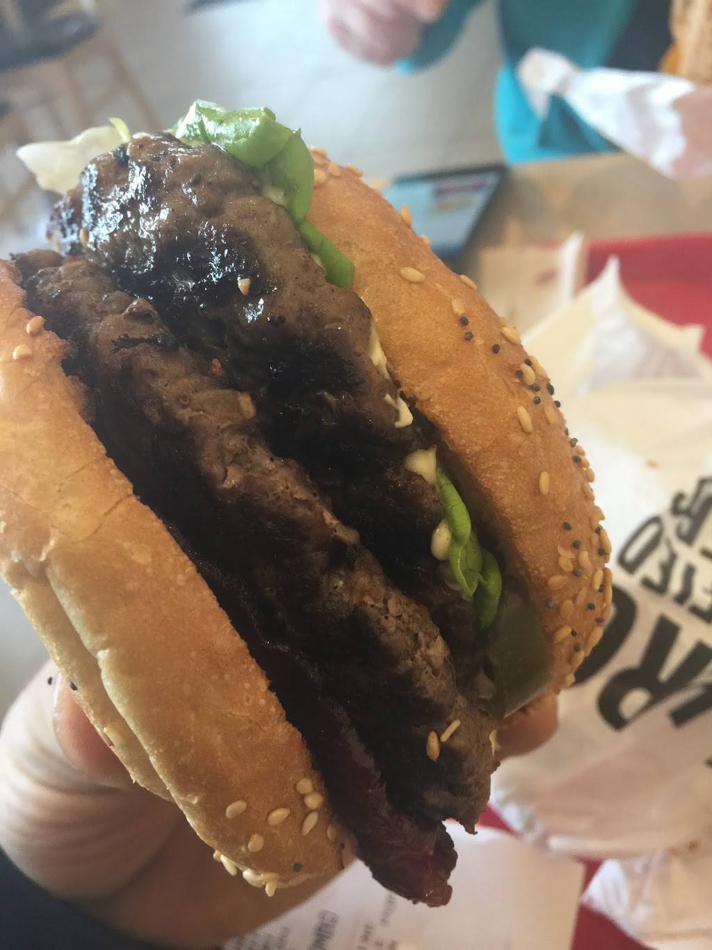 Hero Certified Burgers | restaurant | Iroquois Shopping Centre, 380 Dundas St E, Oakville, ON L6H 6Z9, Canada | 9052571788 OR +1 905-257-1788