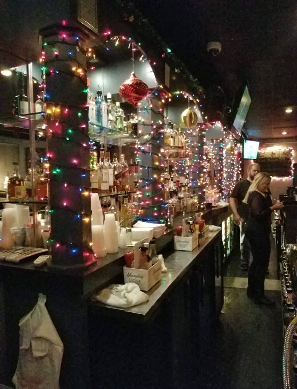 Shakers Bar and Grill | restaurant | 1010, 4520 Belmont Ave, Youngstown, OH 44505, USA | 3307590465 OR +1 330-759-0465