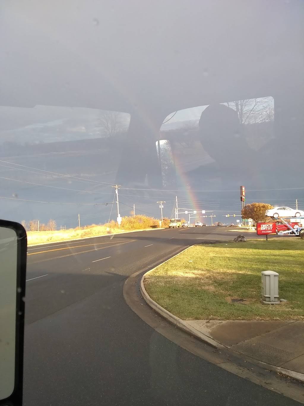 Flying J Travel Center | restaurant | 1530 Rest Church Rd, Clear Brook, VA 22624, USA | 5406783641 OR +1 540-678-3641