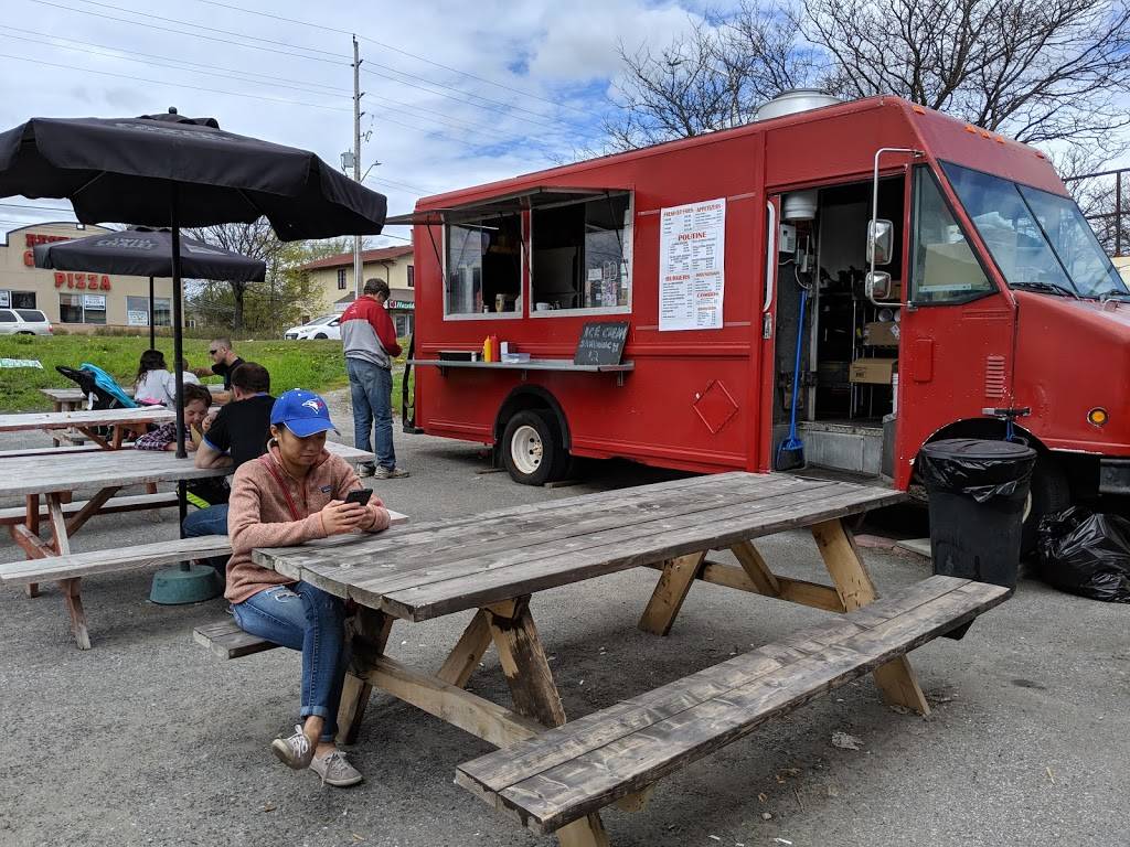 Pats Chip Truck | restaurant | 462 Hazeldean Rd, Kanata, ON K2L 1V3, Canada | 6138592837 OR +1 613-859-2837