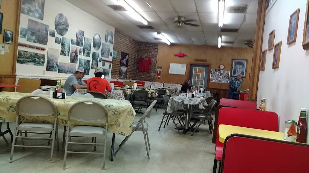 Frog Pond Restaurant | restaurant | 200 Franklinton St, Tylertown, MS 39667, USA | 6018765983 OR +1 601-876-5983