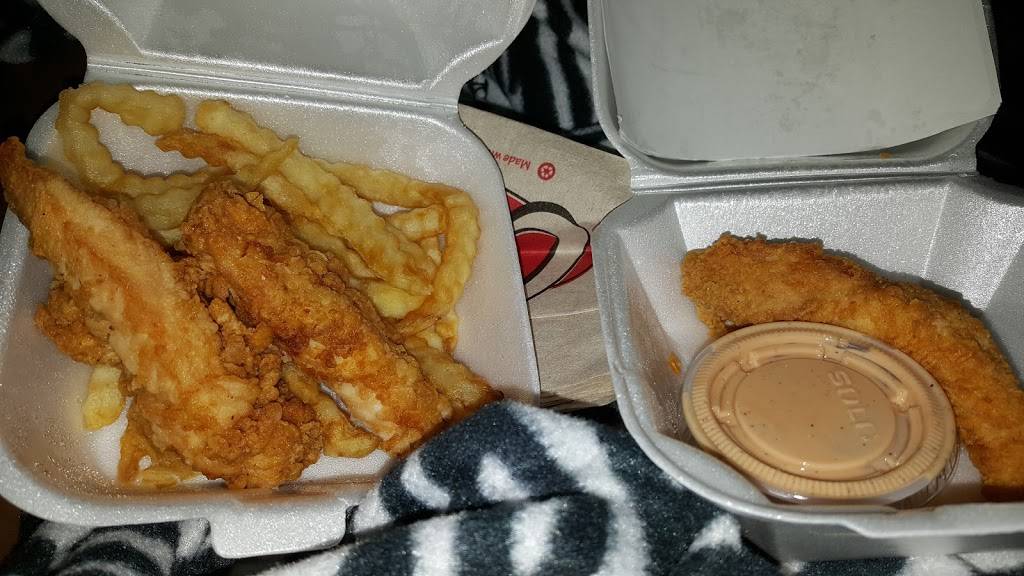 Raising Canes Chicken Fingers | meal takeaway | 2501 W Memorial Rd, Oklahoma City, OK 73134, USA | 4053024924 OR +1 405-302-4924