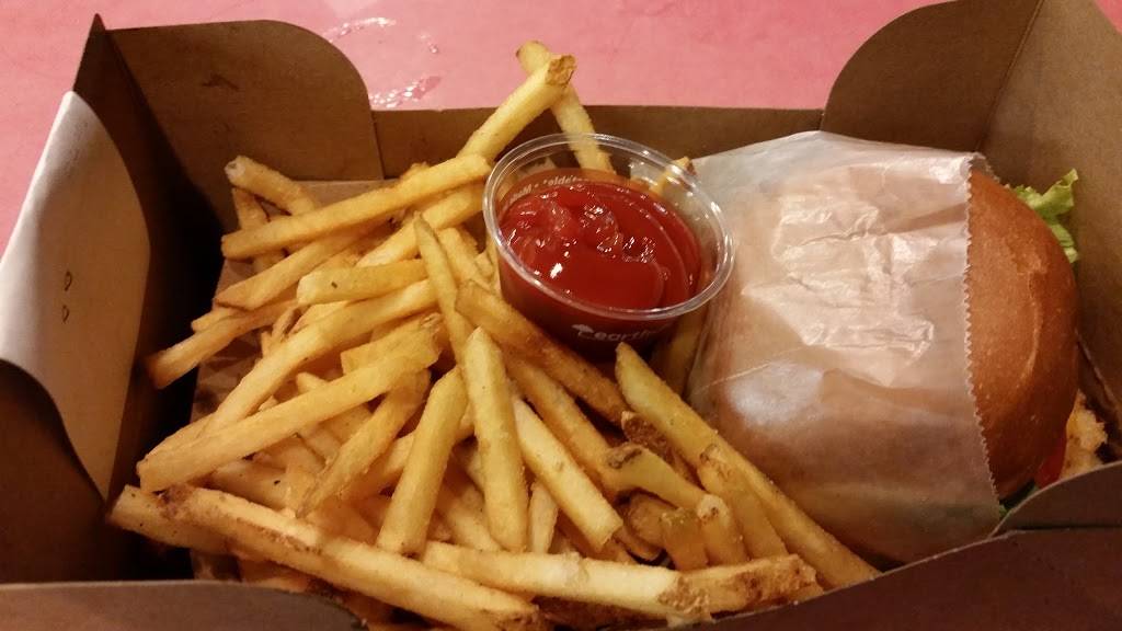 Beach Burger | restaurant | 380 Santa Monica Pier Suite 3, Santa Monica, CA 90401, USA | 3102608744 OR +1 310-260-8744