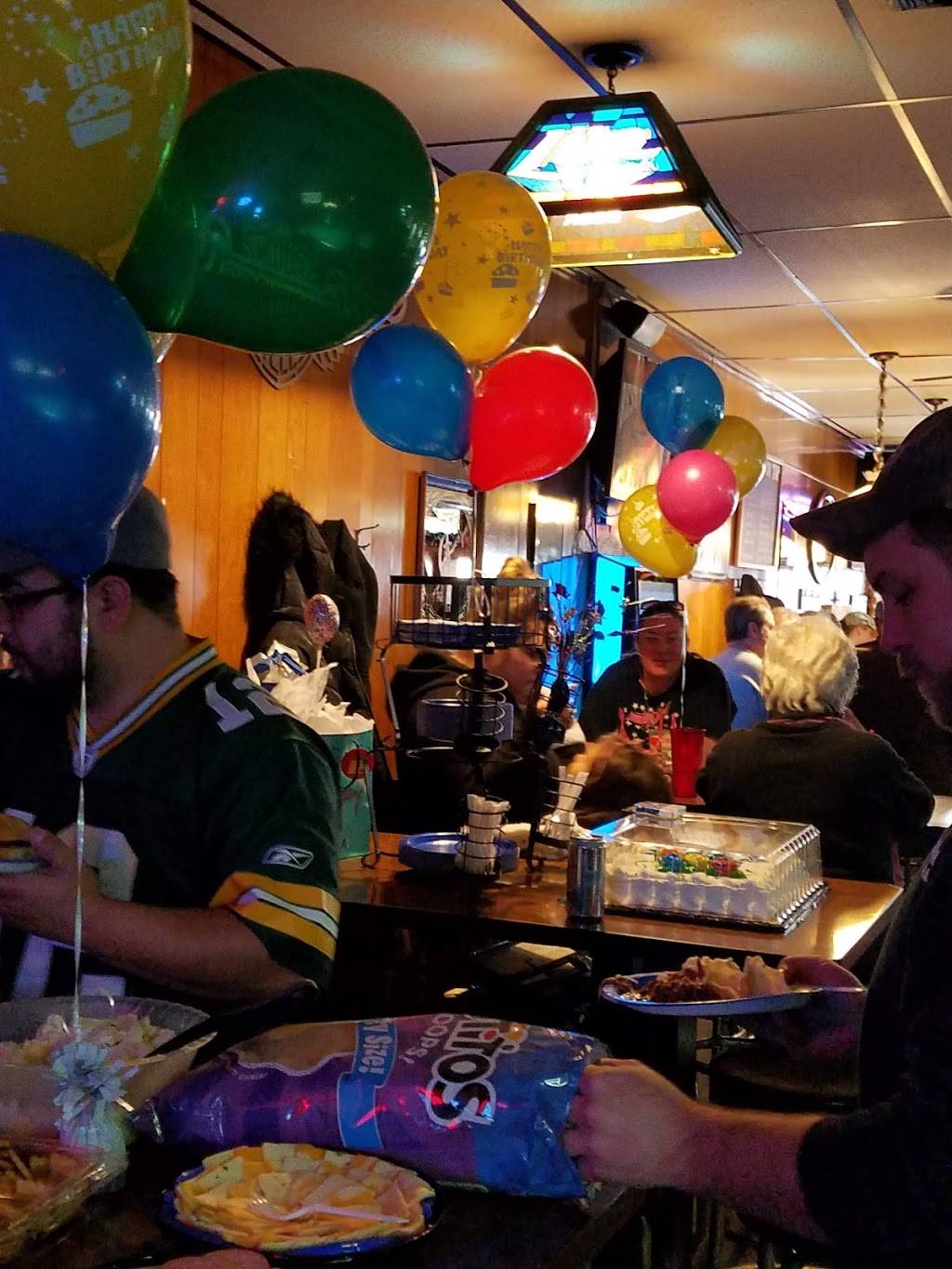 Aces Main Tap | restaurant | 121 S Main St, Oregon, WI 53575, USA | 6088353330 OR +1 608-835-3330