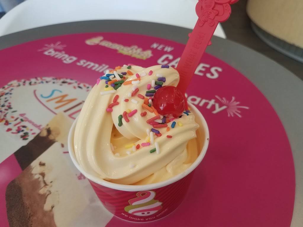Menchies Frozen Yogurt | bakery | 245 Barranca Ave Ste 14, West Covina, CA 91791, USA | 6263322400 OR +1 626-332-2400