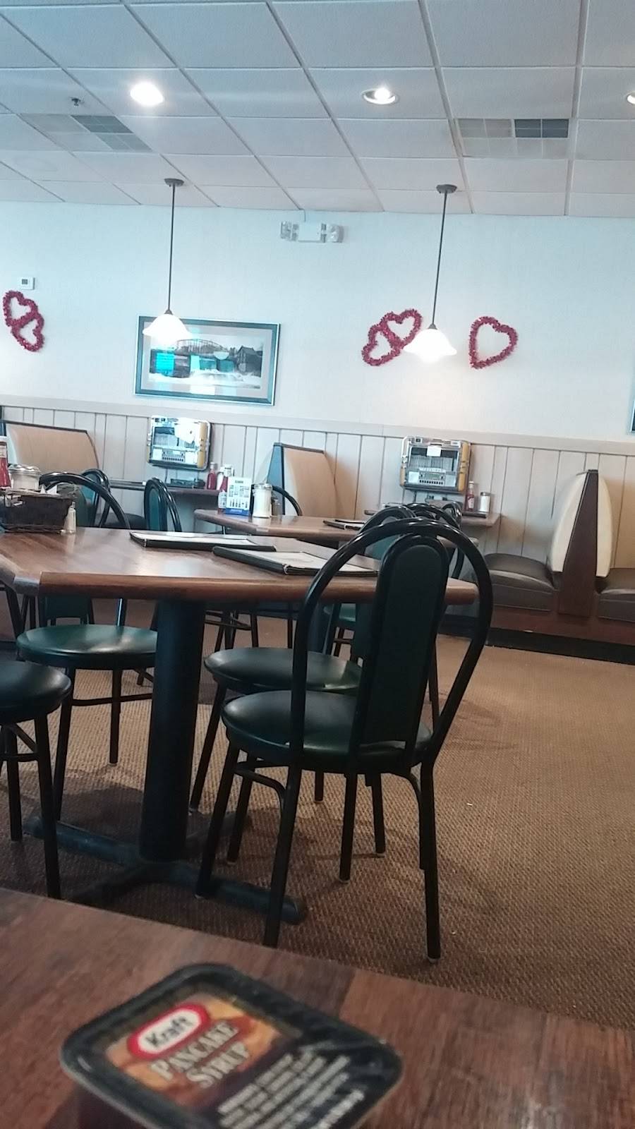 Steves Place | restaurant | 194 Broad St, Glens Falls, NY 12801, USA | 5187935855 OR +1 518-793-5855