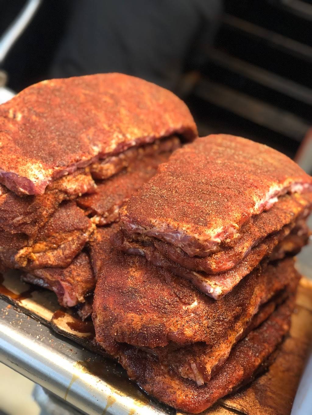 Pig and Brew | restaurant | 1313 Hull St, Richmond, VA 23224, USA | 8044472855 OR +1 804-447-2855