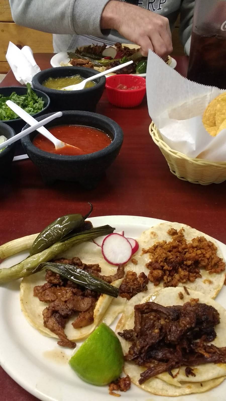 La Perla 3 Mexican Restaurant | restaurant | 2508 S Roan St, Johnson City, TN 37601, USA | 4232628200 OR +1 423-262-8200