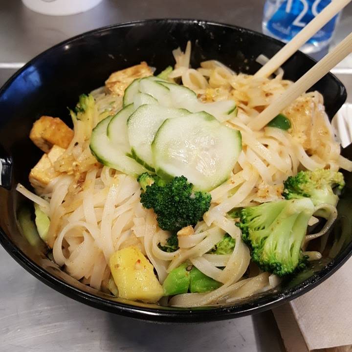 honeygrow | restaurant | 1100 S Hayes St, Arlington, VA 22202, USA | 7034180180 OR +1 703-418-0180