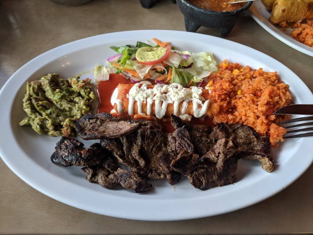 4 Milpas Restaurant | restaurant | Blvrd Universidad, Morelos, 21460 Tecate, B.C., Mexico | 016651220554 OR +52 665 122 0554