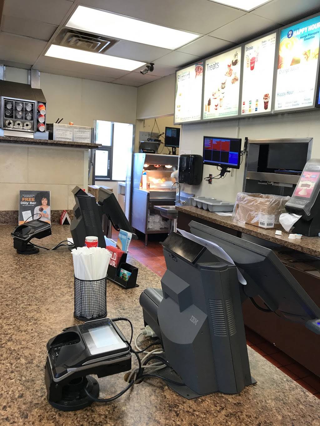 Dairy Queen Grill & Chill | restaurant | 2116 E Spring St, New Albany, IN 47150, USA | 8129447822 OR +1 812-944-7822