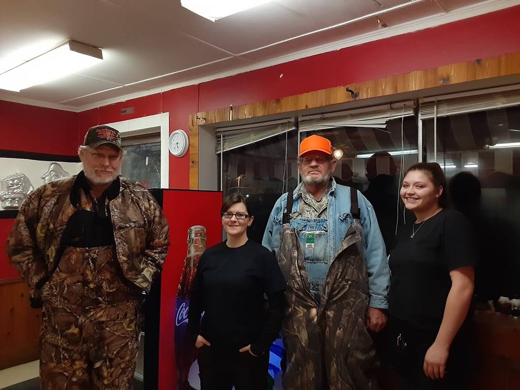 Mavas Cafe | restaurant | 377 E Main St, Lynn, AL 35575, USA | 2058935400 OR +1 205-893-5400