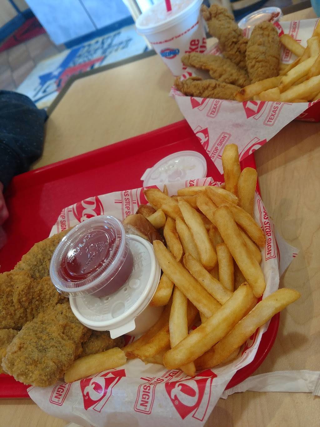 Dairy Queen Store | restaurant | 1215 US-79, Henderson, TX 75652, USA | 9036576532 OR +1 903-657-6532