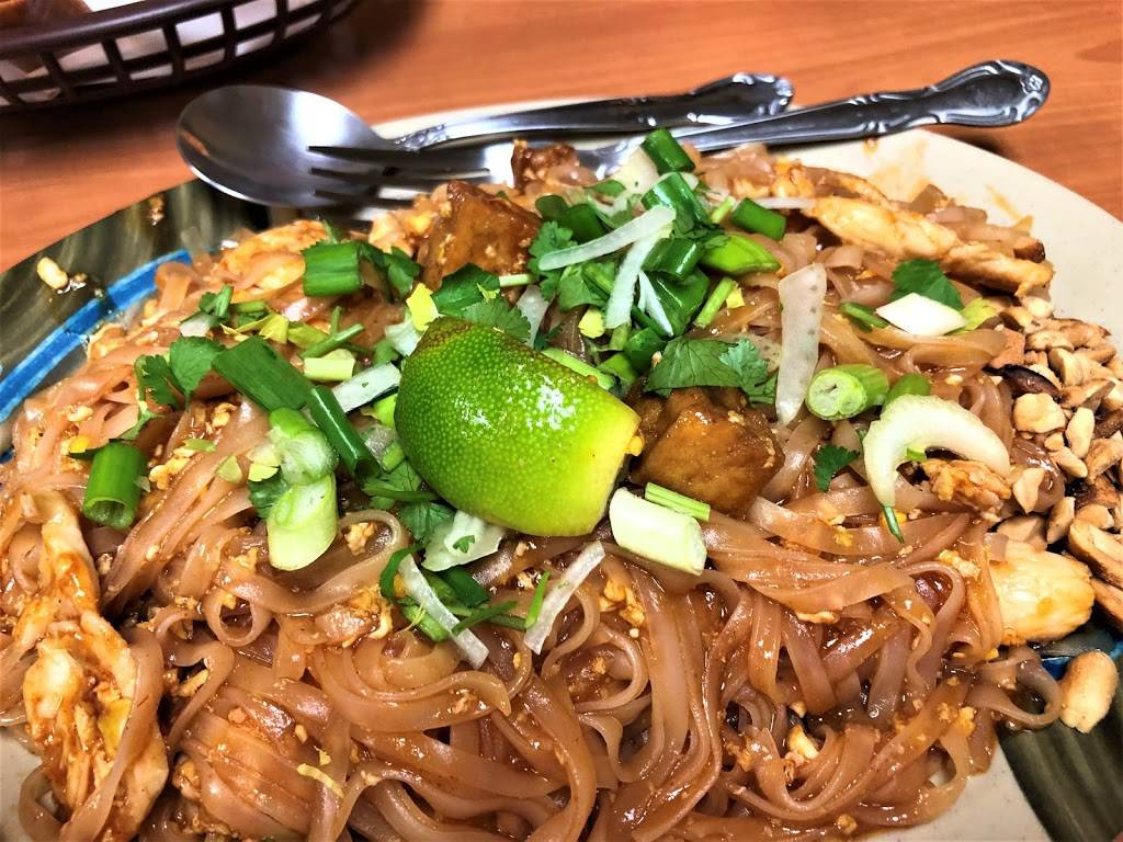 Samvays Wings & Subs | restaurant | 303 N Main St, Mt Holly, NC 28120, USA | 7048275866 OR +1 704-827-5866