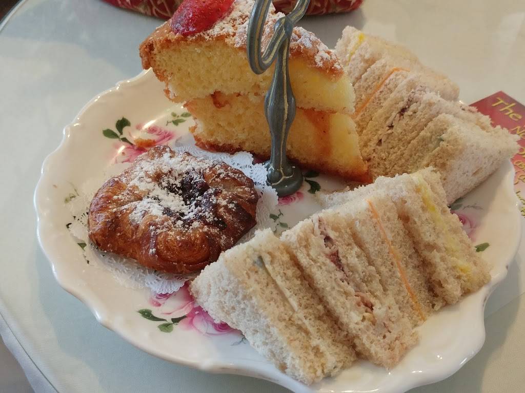 The Windsor Rose Restaurant and British Tea Room | cafe | 142 W 4th Ave, Mt Dora, FL 32757, USA | 3527352551 OR +1 352-735-2551