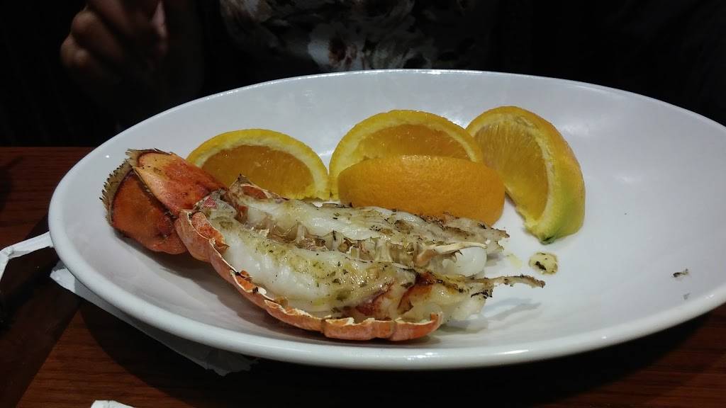 Red Lobster | restaurant | 1180 Admiral Callaghan Ln, Vallejo, CA 94591, USA | 7076440167 OR +1 707-644-0167
