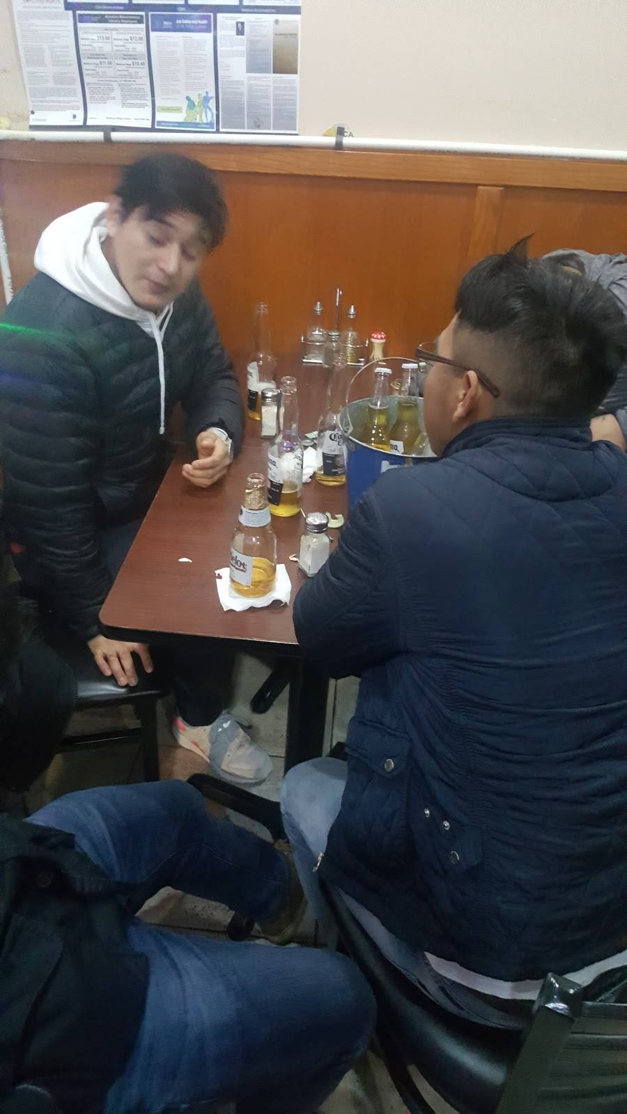 Las Serranitas | restaurant | 100-11 37th Ave, Flushing, NY 11368, USA | 7186512425 OR +1 718-651-2425