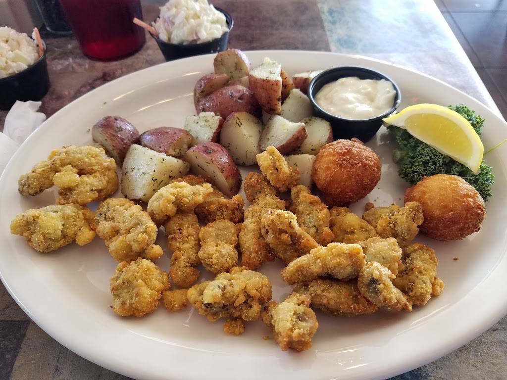 Victorios Oyster Bar & Grille | restaurant | 464 S Hunt Club Blvd, Apopka, FL 32703, USA | 4076822555 OR +1 407-682-2555