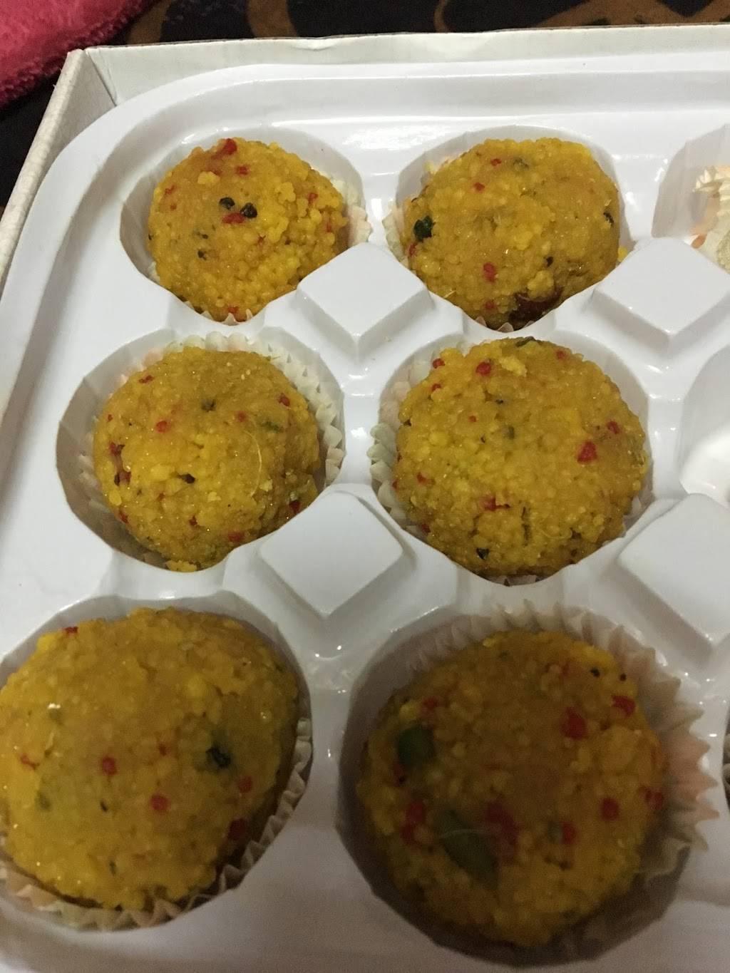 Chicago Hot Dog & Shrimp | restaurant | 603 S Illinois Ave, Carbondale, IL 62901, USA | 6185495707 OR +1 618-549-5707