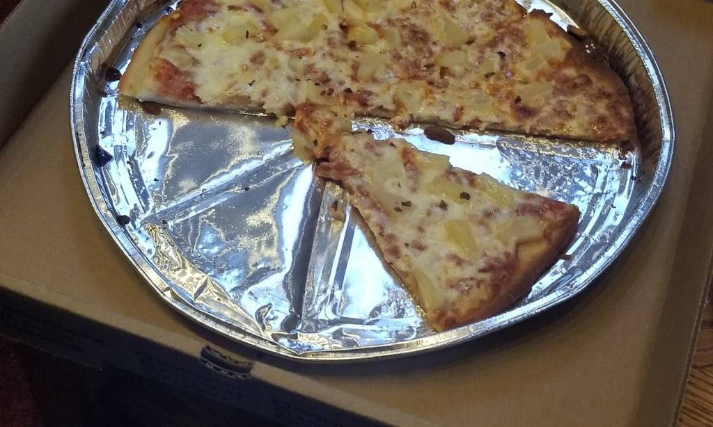 Supreme Pizza & Subs | meal takeaway | 883 Main St, Walpole, MA 02081, USA | 5086686303 OR +1 508-668-6303