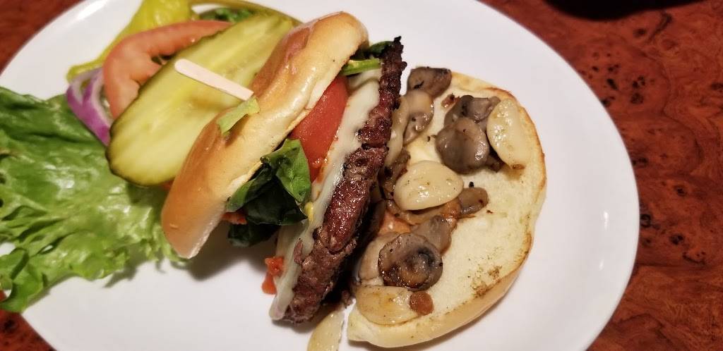 The Burger Saloon | restaurant | 601 Main St, Woodland, CA 95695, USA | 5306682747 OR +1 530-668-2747