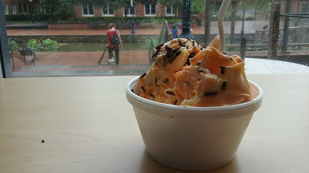 Sweeties | restaurant | Frederick, MD 21701, USA | 3016628323 OR +1 301-662-8323