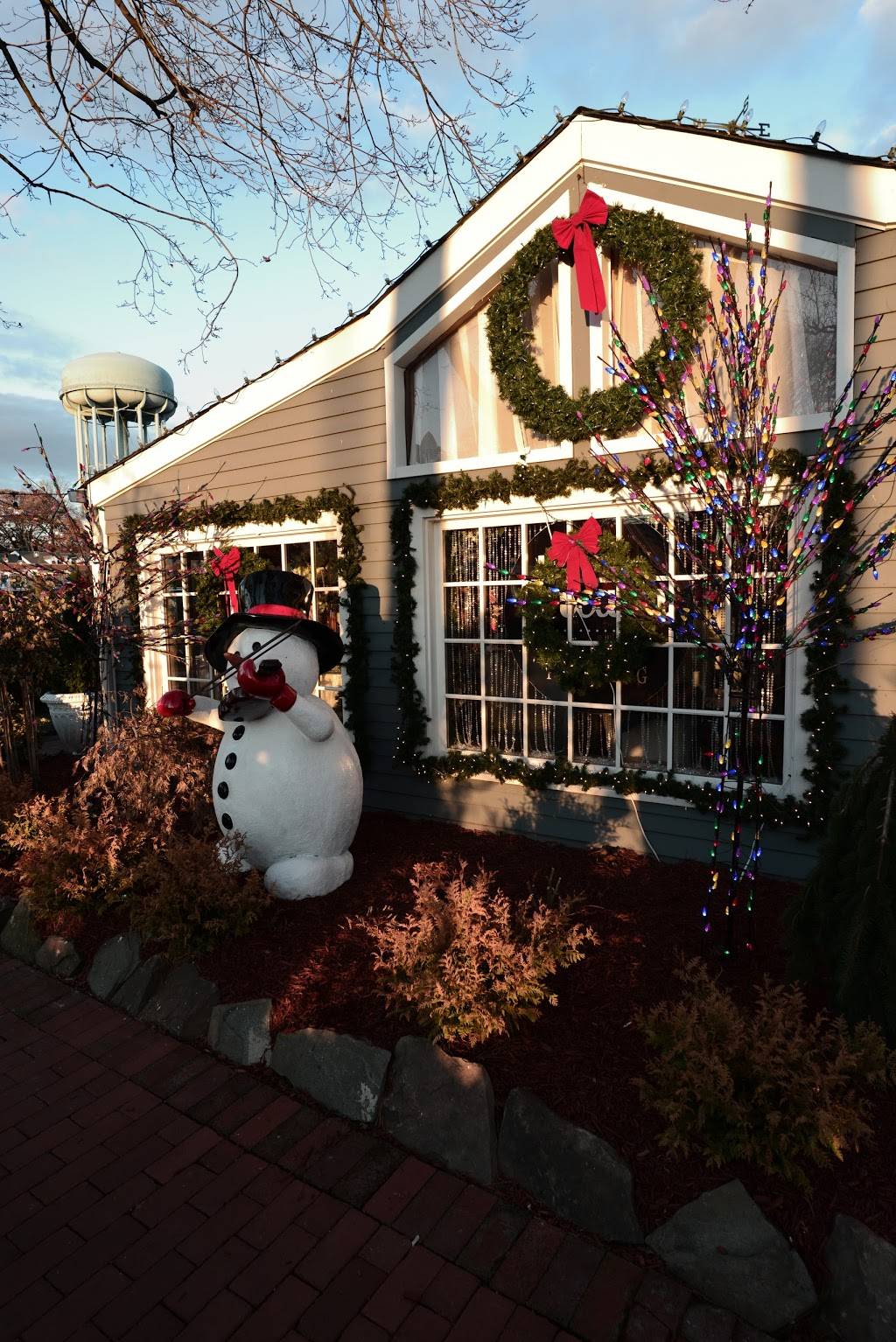 The carlton | restaurant | 585 N Broadway, Jericho, NY 11753, USA | 5169312201 OR +1 516-931-2201