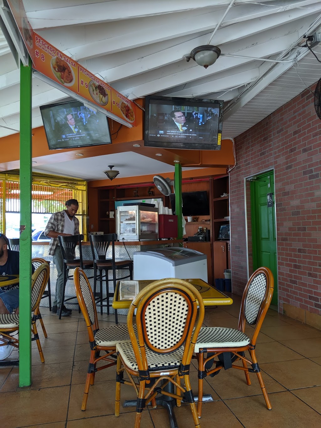 Amarilis Cafe Shop | restaurant | 3501 NW 17th Ave, Miami, FL 33142, USA | 3056330930 OR +1 305-633-0930