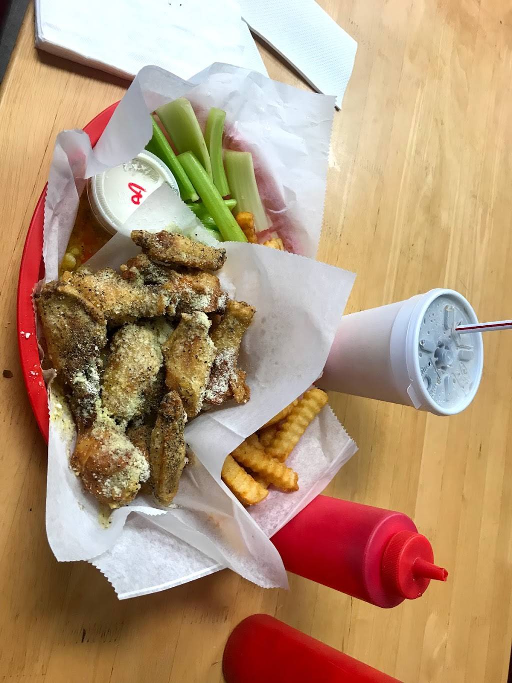 4 Season Wings | restaurant | 1580 Holcomb Bridge Rd, Roswell, GA 30076, USA | 6785345018 OR +1 678-534-5018