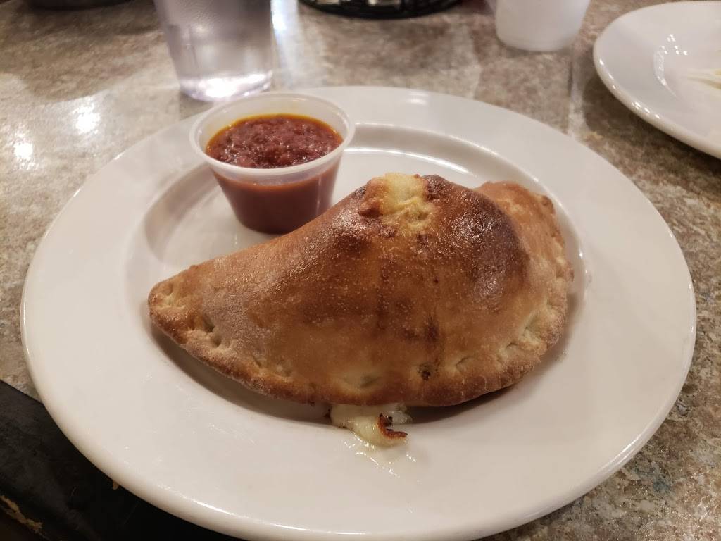 Italian Market & Restaurant | restaurant | 126 Defense Hwy, Annapolis, MD 21401, USA | 4102241330 OR +1 410-224-1330