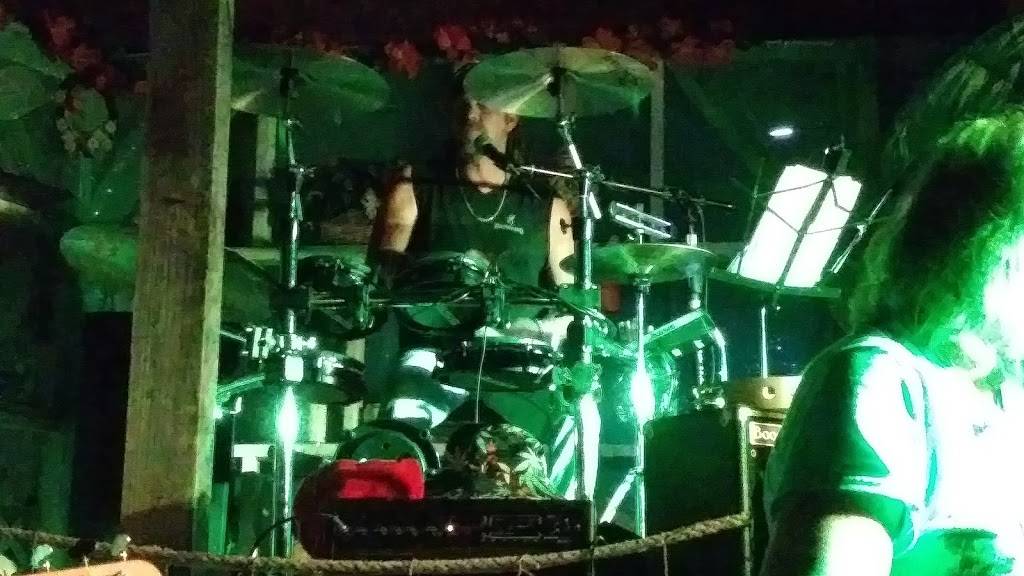 Clarks Cove | restaurant | 315 S Anderson St, Tullahoma, TN 37388, USA | 9315635400 OR +1 931-563-5400